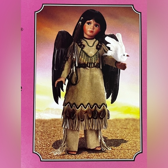 Paradise Galleries Spirit Of Peace Fine Porcelain Doll Indian Pocahontas Inspire - Picture 10 of 10